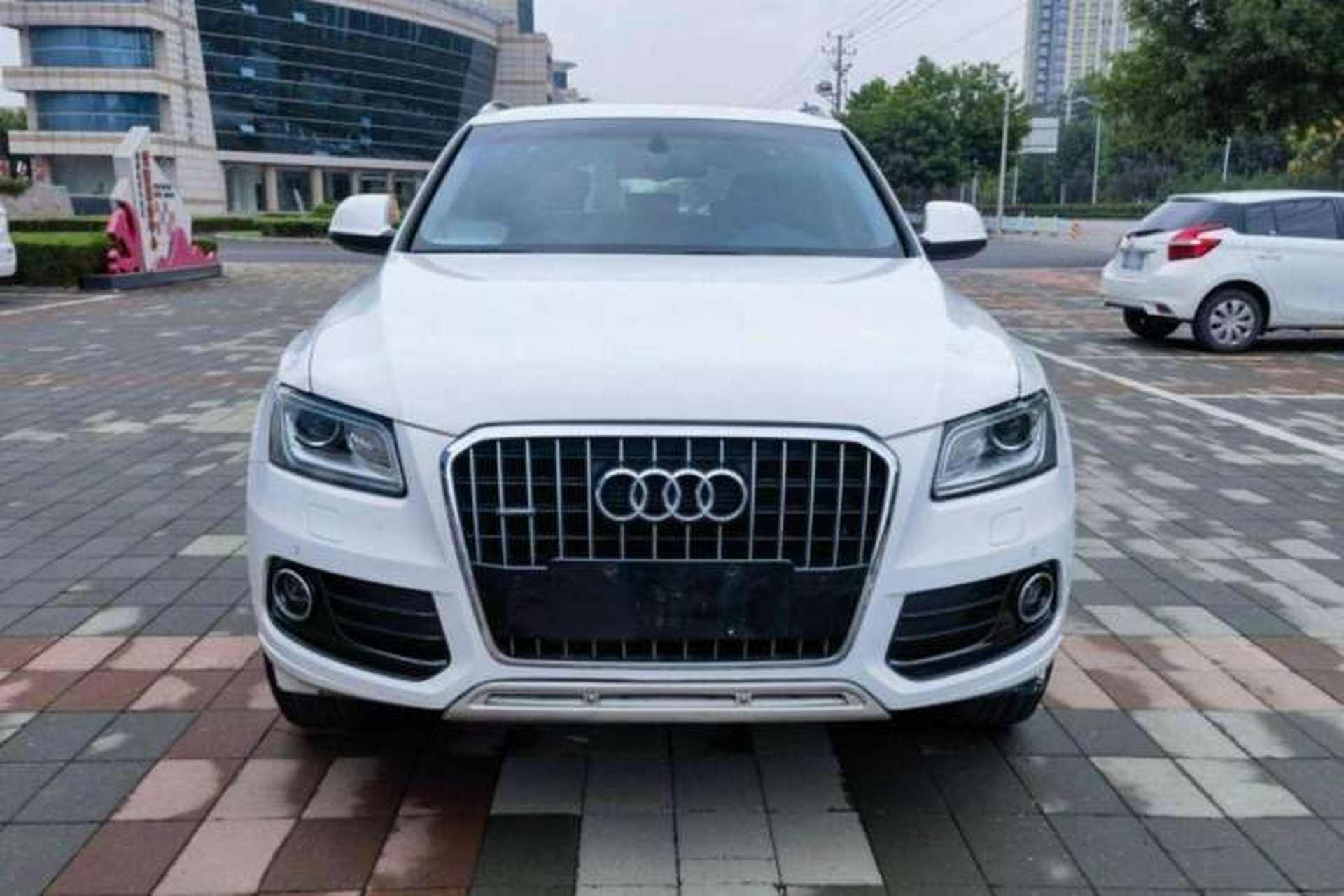 Used Audi Q5 2013 40 TFSI Technology Edition Exterior 1
