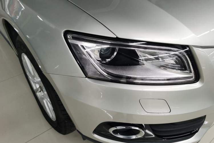 Used Audi Q5 2013 40 TFSI Ambition Exterior 4
