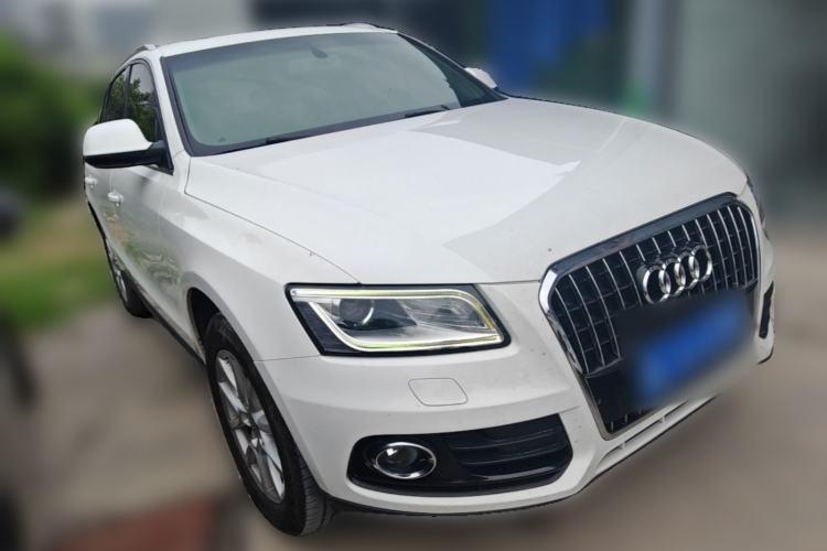 Used Audi Q5 2013 40 TFSI Ambition Front Right 45 Deg
