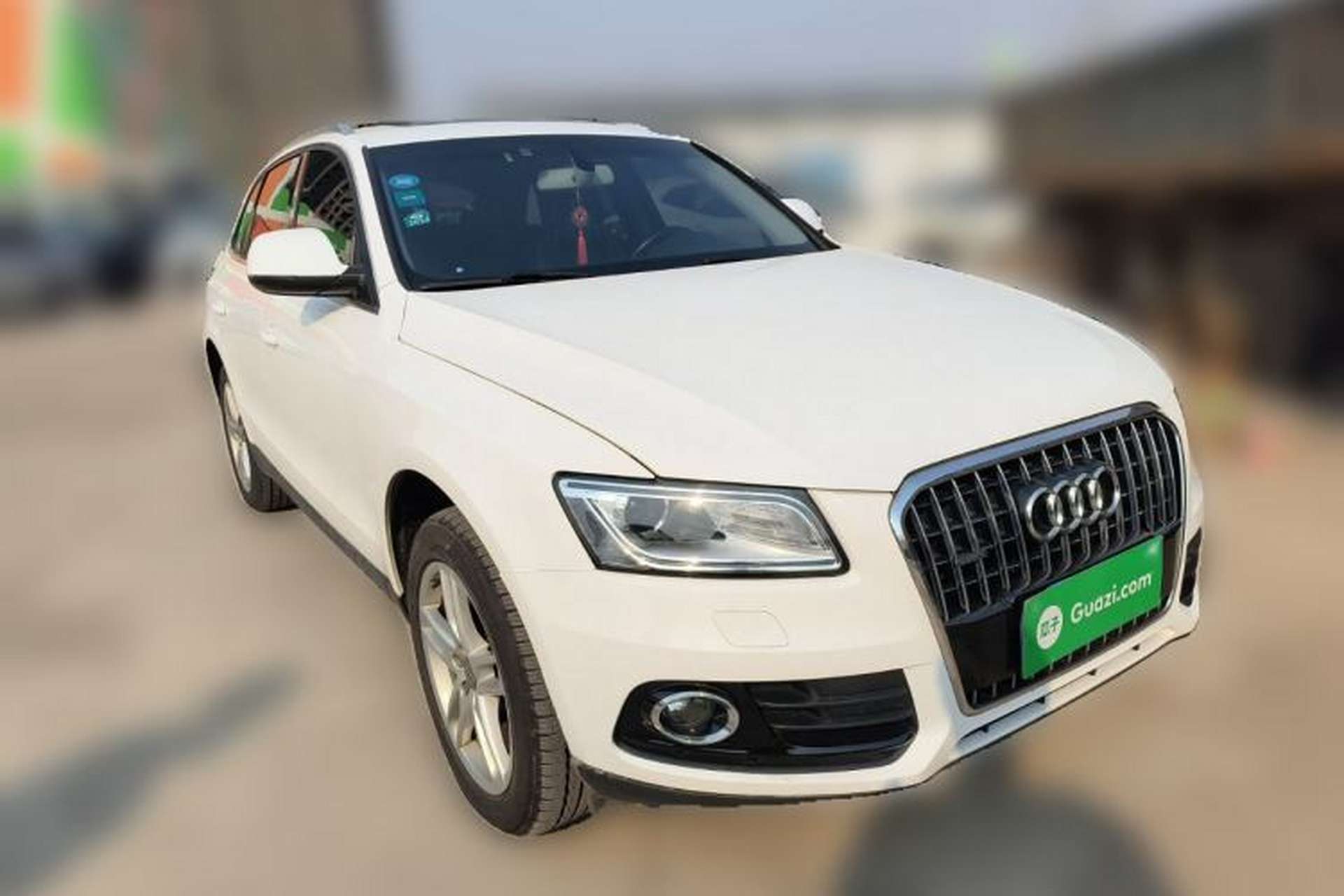 Used Audi Q5 2013 40 TFSI Ambition Front Right 45 Deg