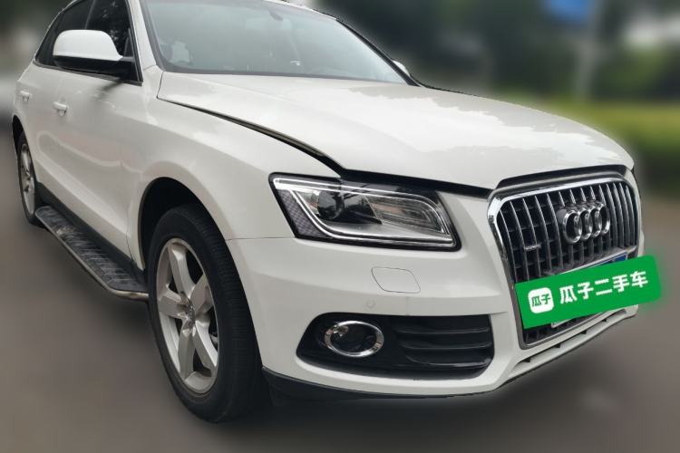 Used Audi Q5 2013 40 TFSI Comfort Edition Front Right 45 Deg