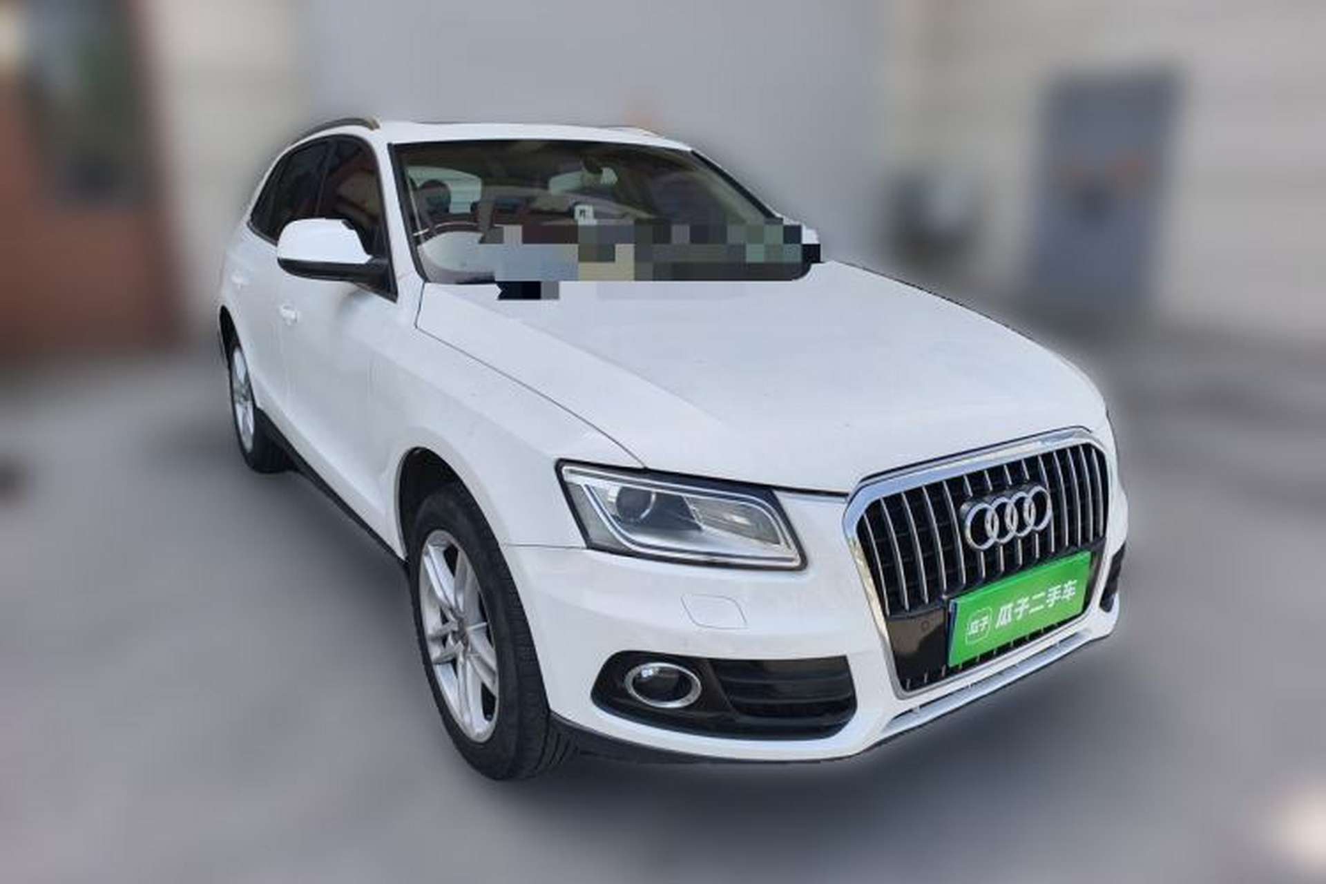 Used Audi Q5 2013 40 TFSI Technology Edition Front Right 45 Deg