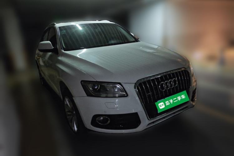 Used Audi Q5 2013 40 TFSI Technology Edition Front Right 45 Deg