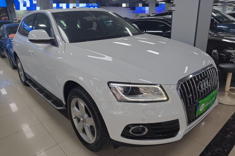 Used Audi Q5 2013 40 TFSI Comfort Edition Front Right 45 Deg
