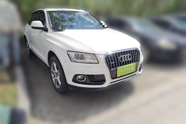 Used Audi Q5 2013 40 TFSI Comfort Edition Front Right 45 Deg