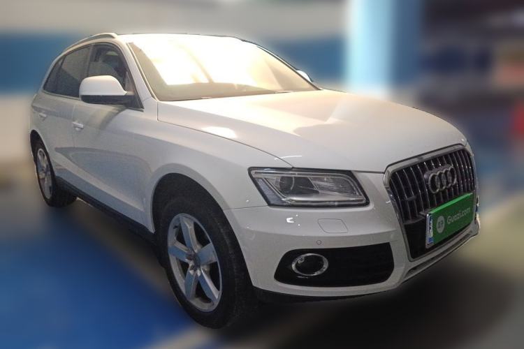 Used Audi Q5 2013 40 TFSI Comfort Edition Front Right 45 Deg