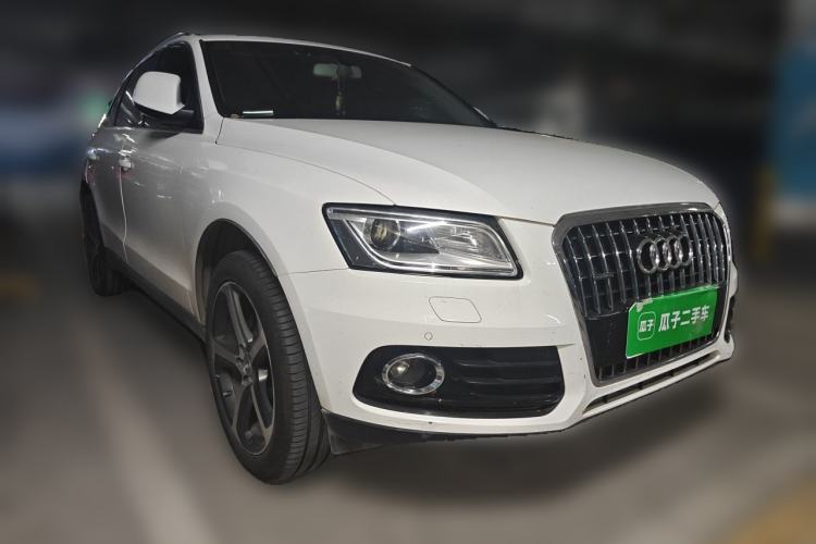 Used Audi Q5 2013 40 TFSI Comfort Edition Front Right 45 Deg