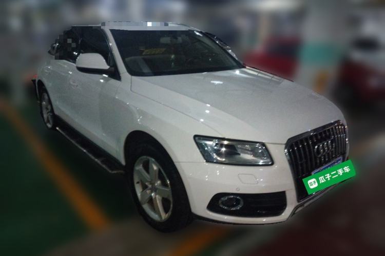 Used Audi Q5 2013 40 TFSI Technology Edition Front Right 45 Deg