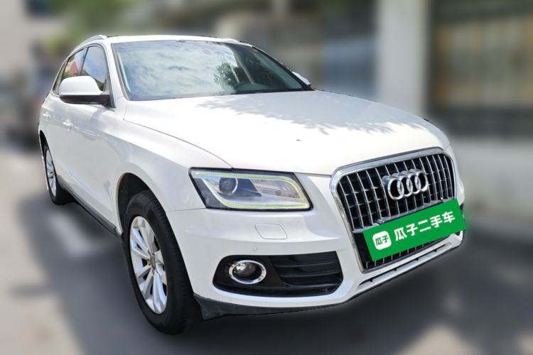 Used Audi Q5 2013 40 TFSI Technology Edition Front Right 45 Deg