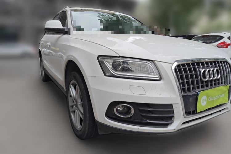 Used Audi Q5 2013 40 TFSI Ambition Front Right 45 Deg