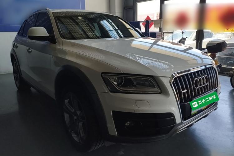 Used Audi Q5 2013 45 TFSI quattro off-road version Front Right 45 Deg