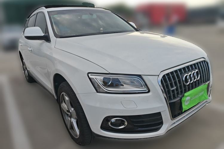 Used Audi Q5 2013 40 TFSI Comfort Edition Front Right 45 Deg