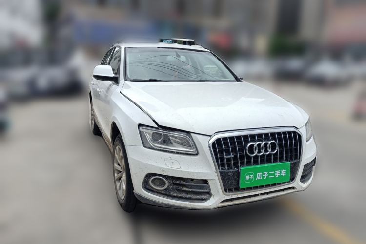 Used Audi Q5 2013 40 TFSI Technology Edition Front Right 45 Deg