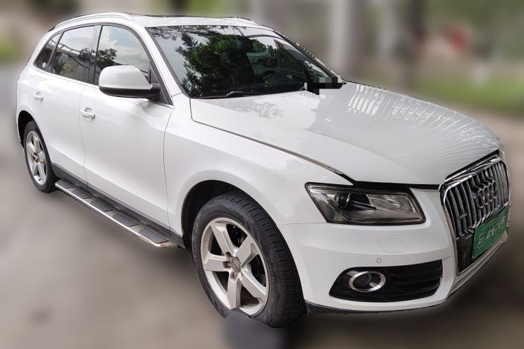 Used Audi Q5 2013 40 TFSI Comfort Edition Front Right 45 Deg