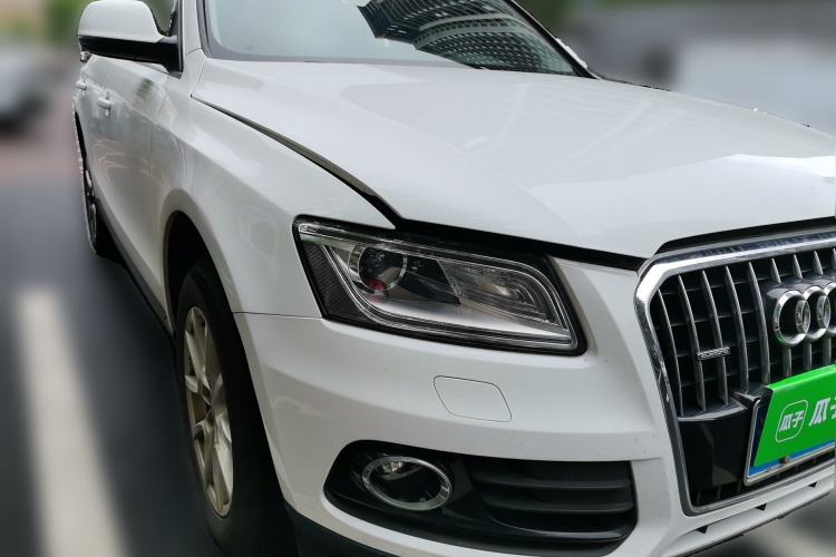 Used Audi Q5 2013 40 TFSI Ambition Front Right 45 Deg