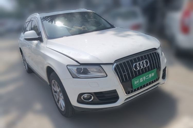 Used Audi Q5 2013 40 TFSI Ambition Front Right 45 Deg