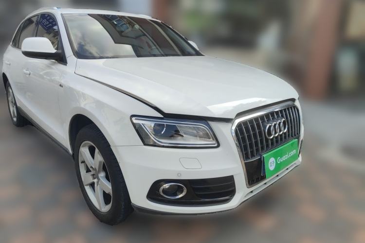 Used Audi Q5 2013 40 TFSI Ambition Front Right 45 Deg