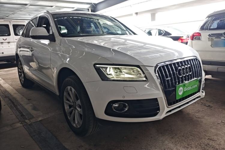 Used Audi Q5 2013 40 TFSI Technology Edition Front Right 45 Deg