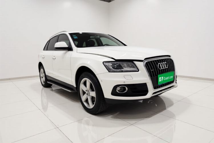 Used Audi Q5 2013 40 TFSI Comfort Edition Front Right 45 Deg