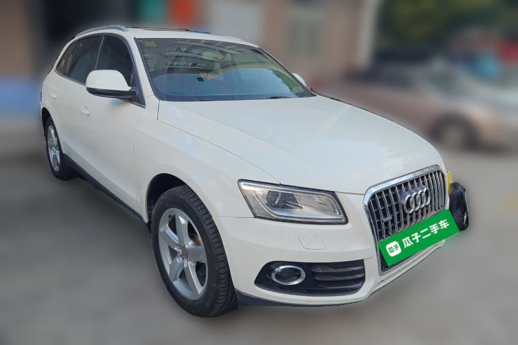 Used Audi Q5 2013 40 TFSI Comfort Edition Front Right 45 Deg
