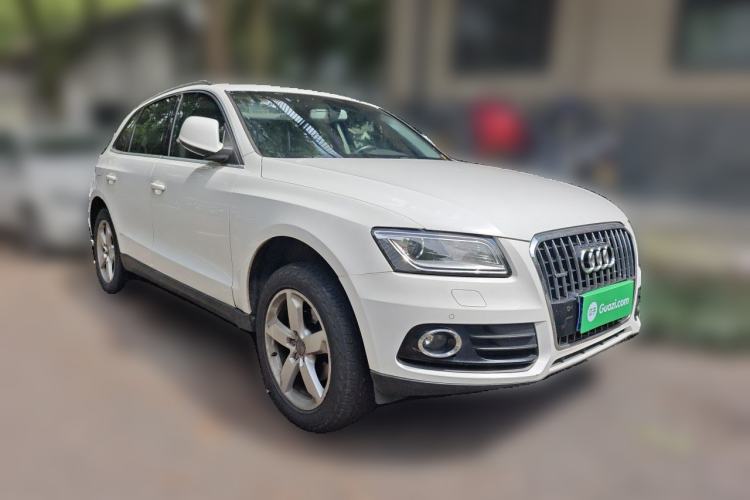 Used Audi Q5 2013 40 TFSI Comfort Edition Front Right 45 Deg