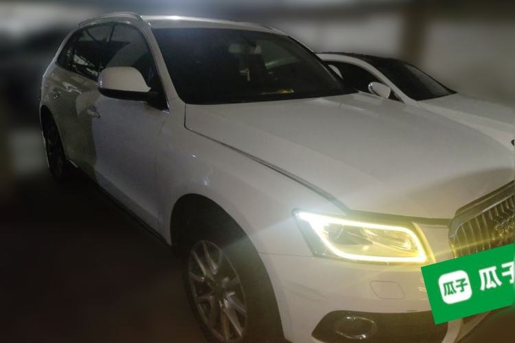 Used Audi Q5 2013 40 TFSI Ambition Front Right 45 Deg