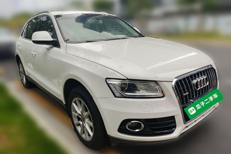 Used Audi Q5 2013 40 TFSI Ambition Front Right 45 Deg