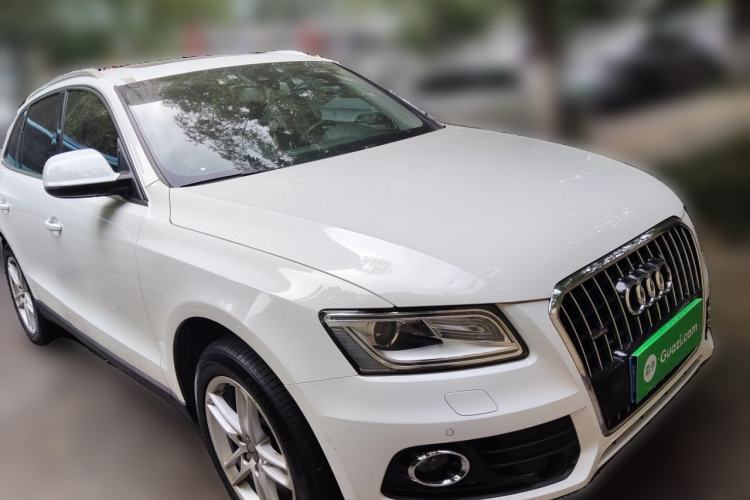 Used Audi Q5 2013 40 TFSI Luxury Model Front Right 45 Deg