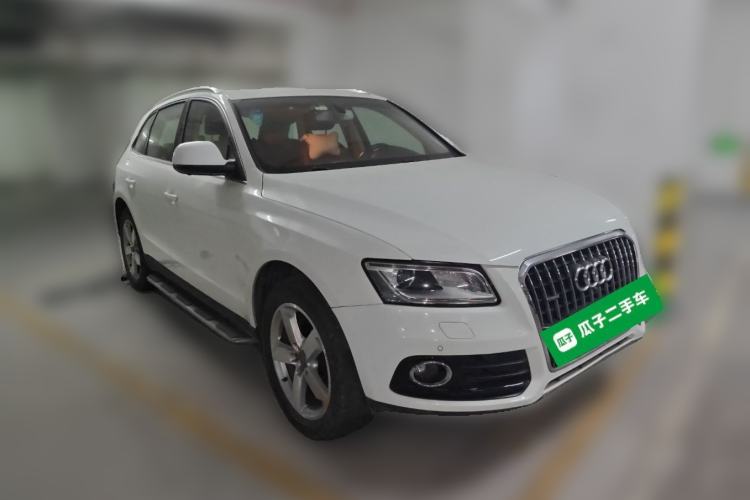 Used Audi Q5 2013 40 TFSI Comfort Edition Front Right 45 Deg