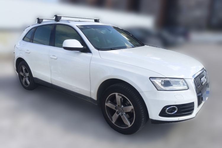 Used Audi Q5 2013 40 TFSI Comfort Edition Front Right 45 Deg