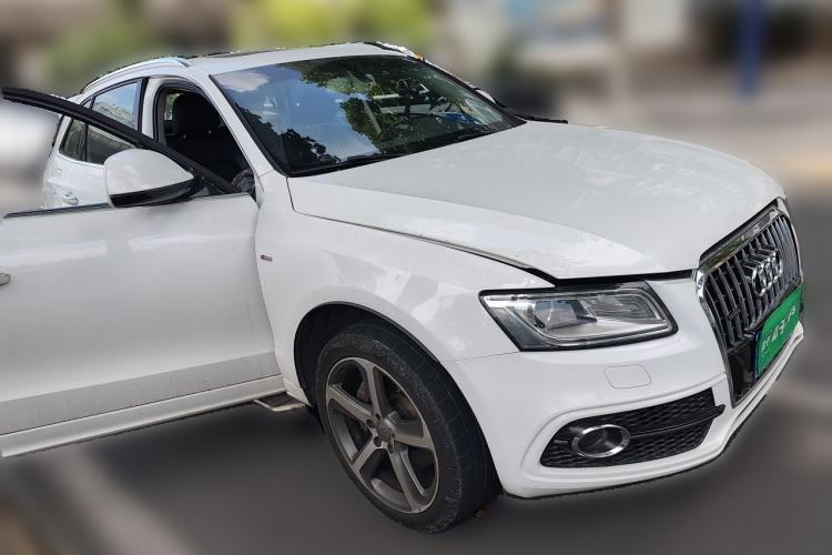 Used Audi Q5 2013 45 TFSI quattro Sport Edition Front Right 45 Deg