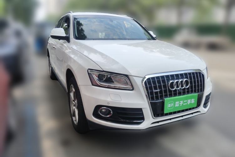 Used Audi Q5 2013 40 TFSI Comfort Edition Front Right 45 Deg