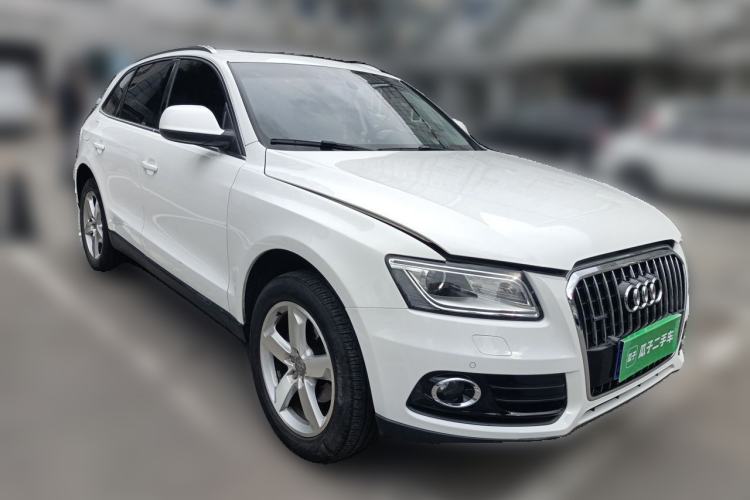 Used Audi Q5 2013 40 TFSI Comfort Edition Front Right 45 Deg