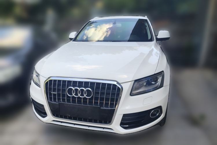 Used Audi Q5 2013 40 TFSI Ambition Front