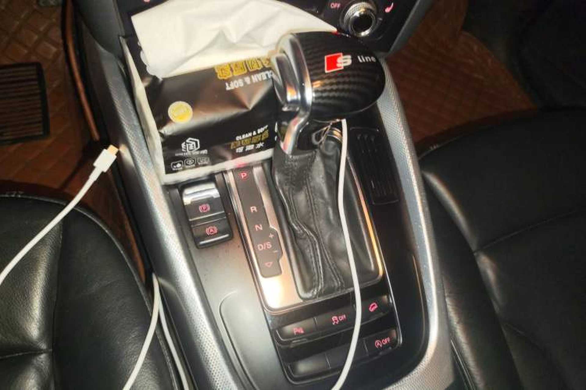 Used Audi Q5 2013 40 TFSI Technology Edition Gear Lever