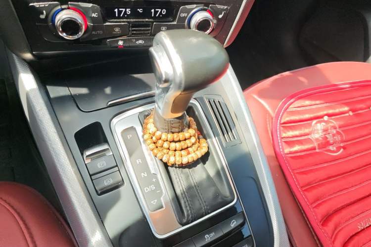Used Audi Q5 2013 40 TFSI Technology Edition Gear Lever