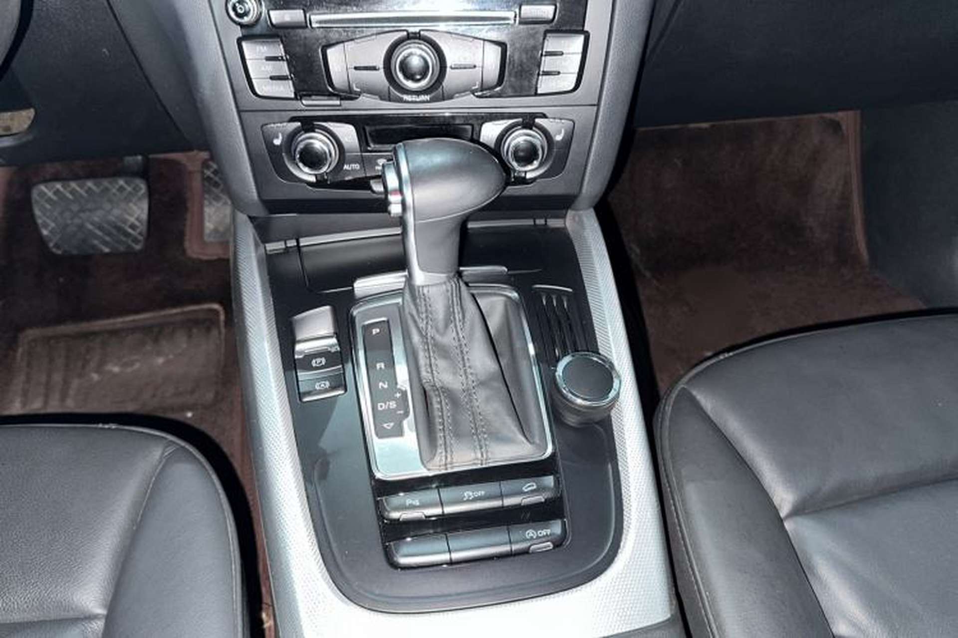 Used Audi Q5 2013 40 TFSI Technology Edition Gear Lever