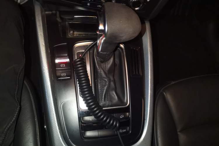 Used Audi Q5 2013 40 TFSI Technology Edition Gear Lever