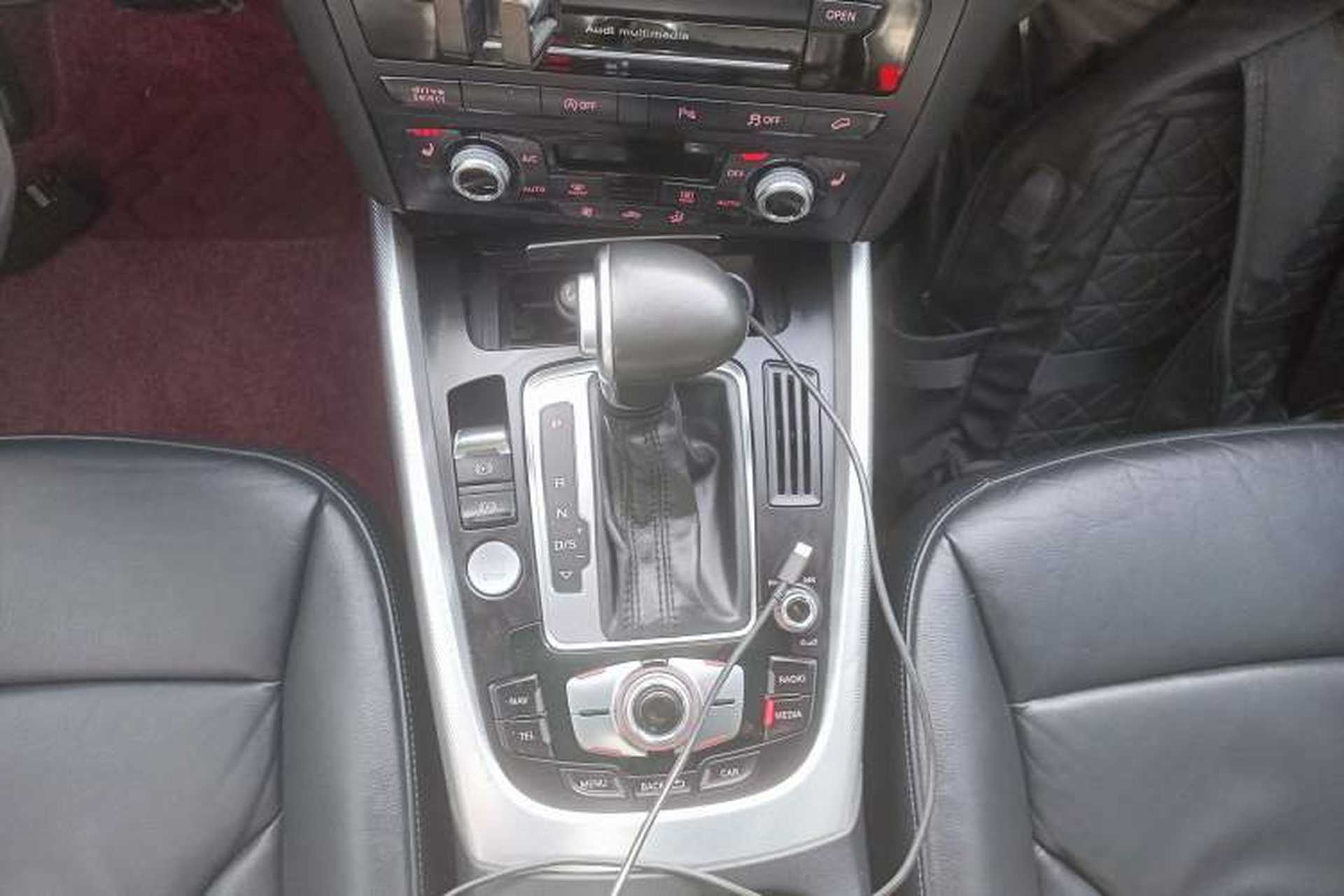 Used Audi Q5 2013 45 TFSI quattro Sport Edition Gear Lever