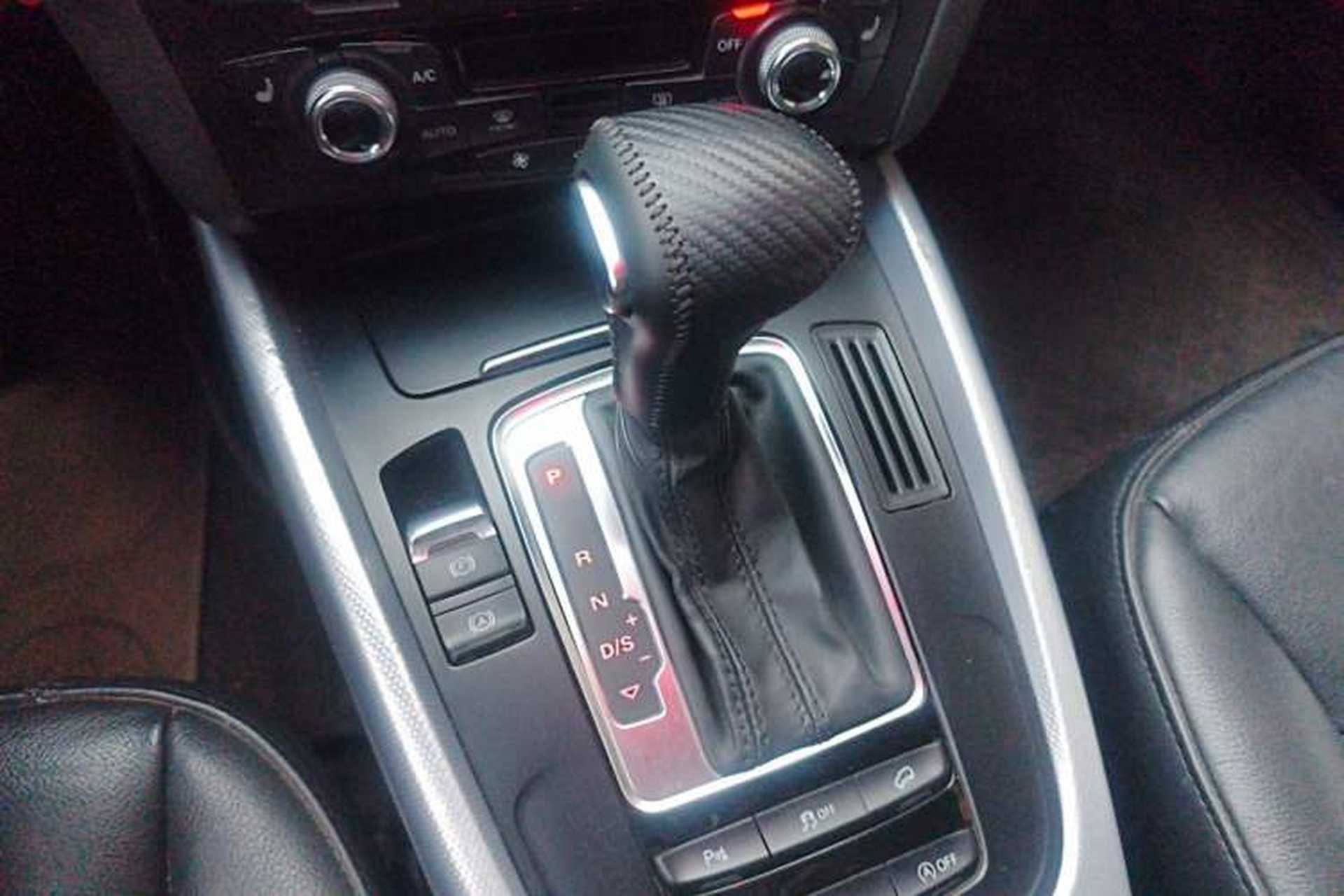 Used Audi Q5 2013 40 TFSI Technology Edition Gear Lever