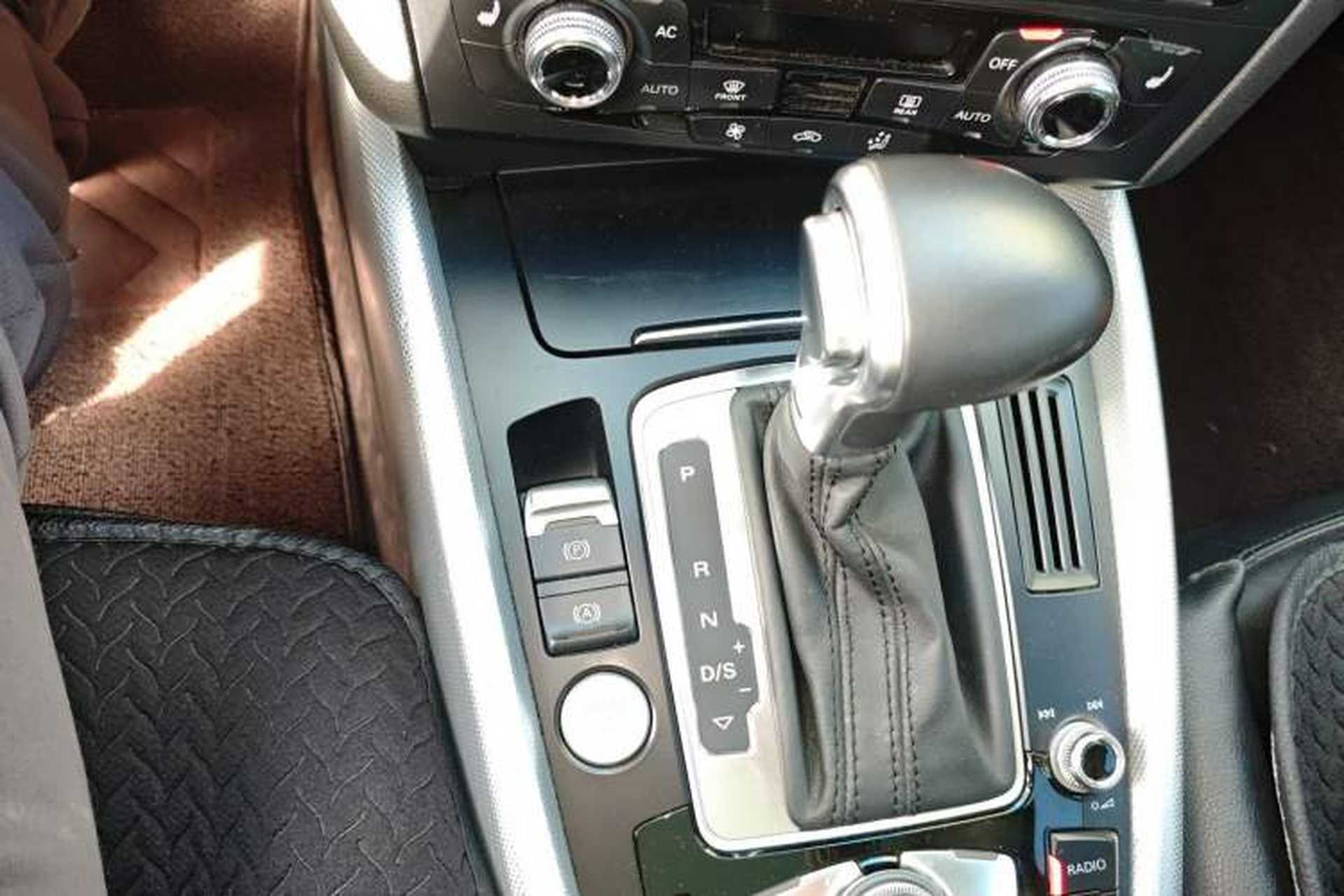 Used Audi Q5 2013 45 TFSI quattro Sport Edition Gear Lever