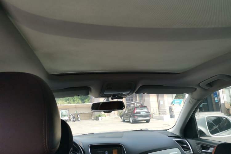 Used Audi Q5 2013 40 TFSI Ambition Headliner