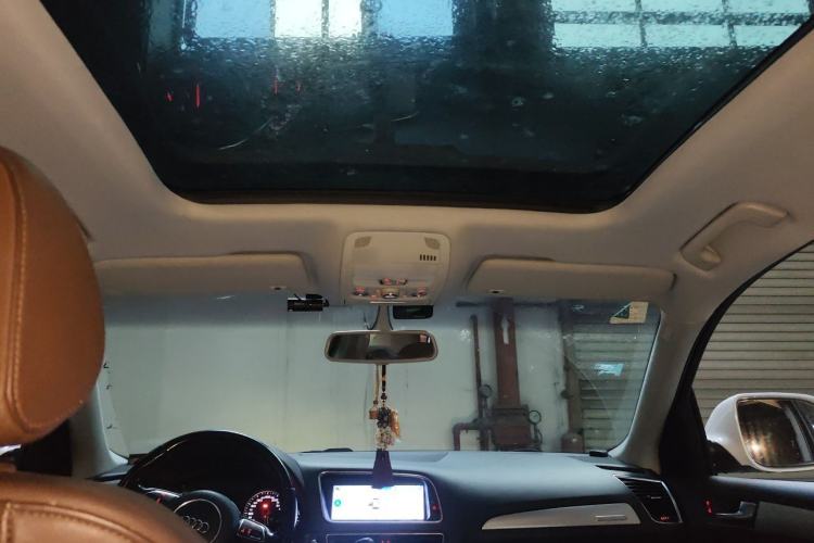 Used Audi Q5 2013 40 TFSI Technology Edition Headliner