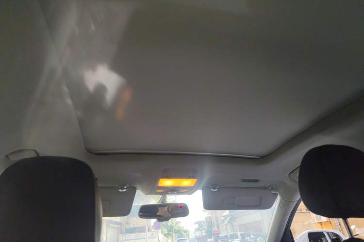 Used Audi Q5 2013 40 TFSI Comfort Edition Headliner