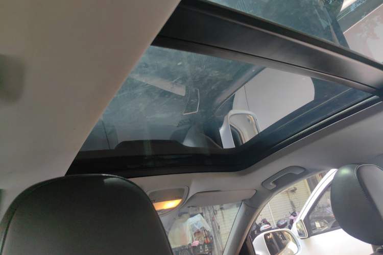 Used Audi Q5 2013 40 TFSI Technology Edition Headliner