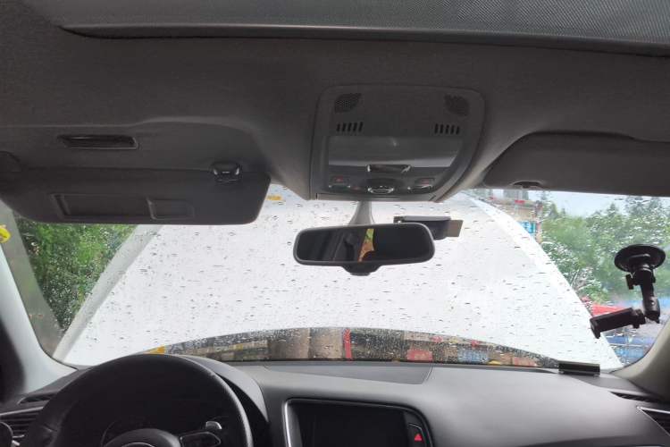 Used Audi Q5 2013 40 TFSI Technology Edition Headliner
