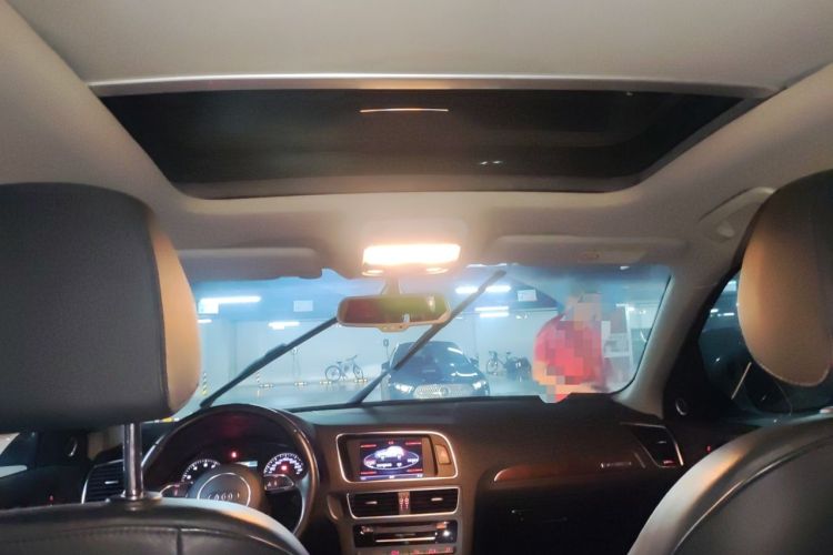 Used Audi Q5 2013 40 TFSI Comfort Edition Headliner