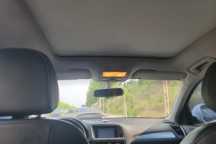 Used Audi Q5 2013 40 TFSI Technology Edition Headliner