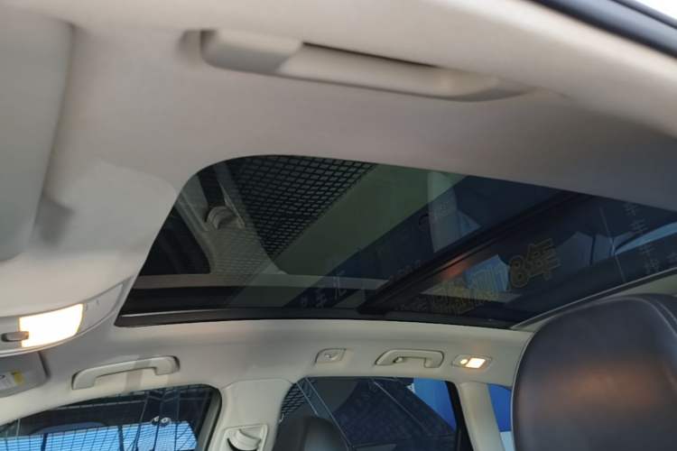 Used Audi Q5 2013 45 TFSI quattro off-road version Headliner