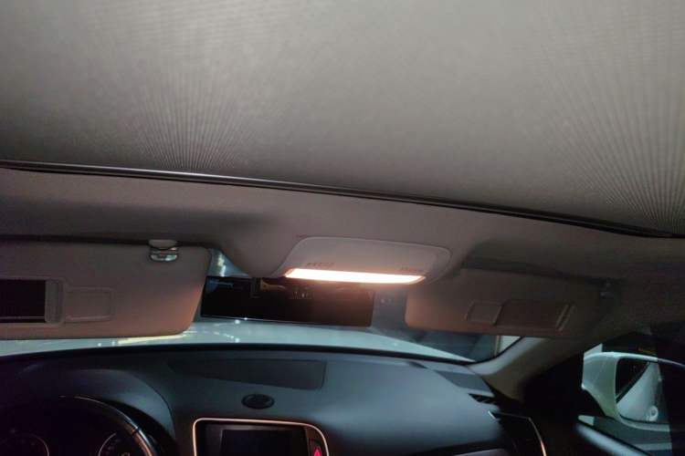 Used Audi Q5 2013 40 TFSI Ambition Headliner
